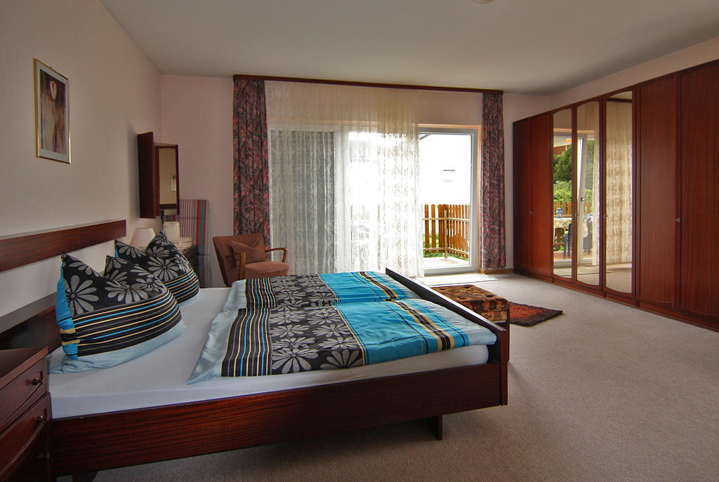 Ferienwohnung Gerharz Hillscheid Rum bild